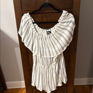 Lulu's White Ruffled Sleeveless Blouse